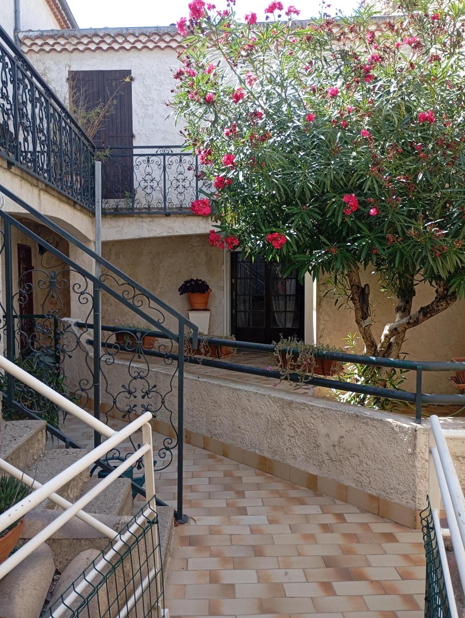 Cairenou Location Διαμέρισμα Saint-Martin-dʼArdèche Εξωτερικό φωτογραφία